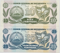 Vintage 1991 Nicaraguan Banknotes - 10 and 25 Centavos - Crisp Uncirculated